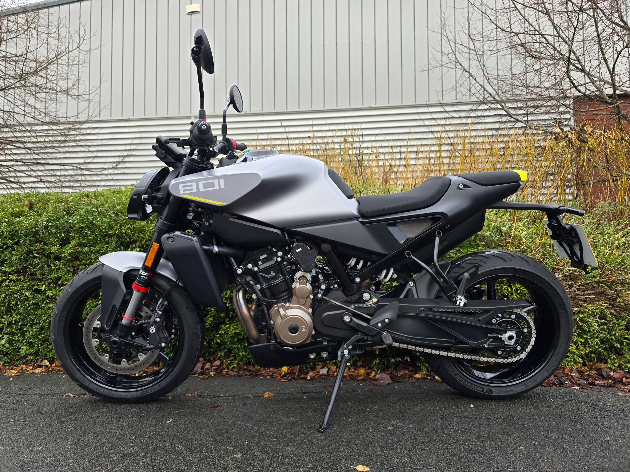 2025 25 Reg Husqvarna 801 520 X-Ring Euro 5